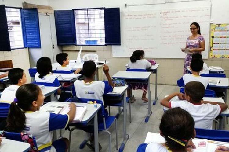 Baixa taxa de matrículas: Apenas 15% dos brasileiros com mais de 16 anos estão estudando, aponta estudo do Sesi e Senai