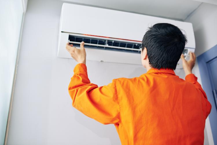Instalação e uso correto do ar-condicionado fazem a diferença na conta de luz