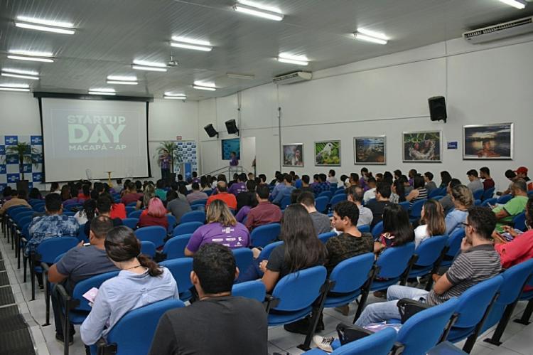 De olho nas relações internacionais do Amapá, agência apresenta serviços de idiomas durante Startup Day